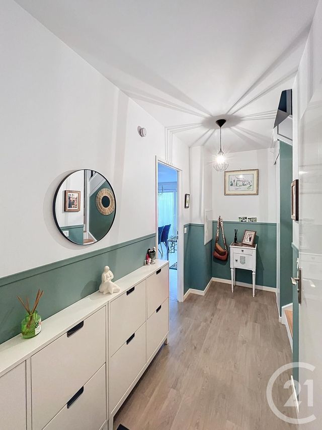 Appartement F4 à vendre - 5 pièces - 89 m2 - Lacroix St Ouen - 60 - PICARDIE