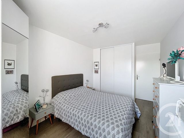 Appartement F3 à vendre - 3 pièces - 65,60 m2 - Lacroix St Ouen - 60 - PICARDIE