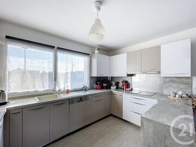 Appartement F3 à vendre - 3 pièces - 65,60 m2 - Lacroix St Ouen - 60 - PICARDIE