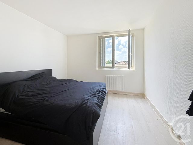 Appartement F3 à vendre - 3 pièces - 53,20 m2 - Lacroix St Ouen - 60 - PICARDIE