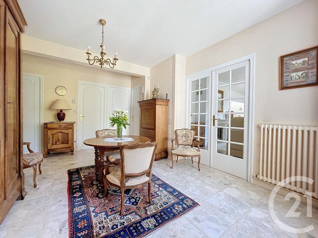 Maison à vendre - 5 pièces - 264,72 m2 - Tricot - 60 - PICARDIE