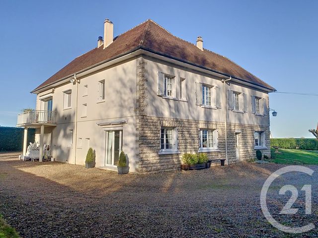 Maison à vendre - 5 pièces - 264,72 m2 - Tricot - 60 - PICARDIE