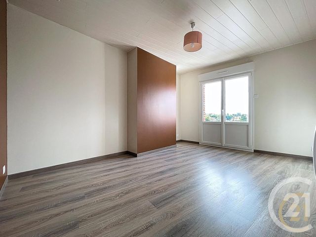 Maison &agrave; louer - 4 pi&egrave;ces - 95,11 m2 - Lacroix St Ouen - 60 - PICARDIE