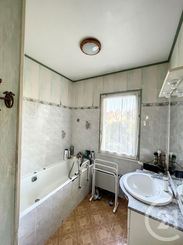 Maison à vendre - 8 pièces - 170 m2 - Lacroix St Ouen - 60 - PICARDIE