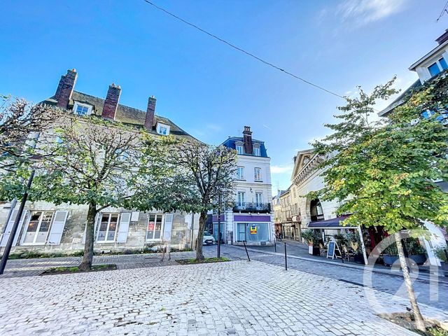 Appartement T4 à vendre - 4 pièces - 95 m2 - Compiegne - 60 - PICARDIE