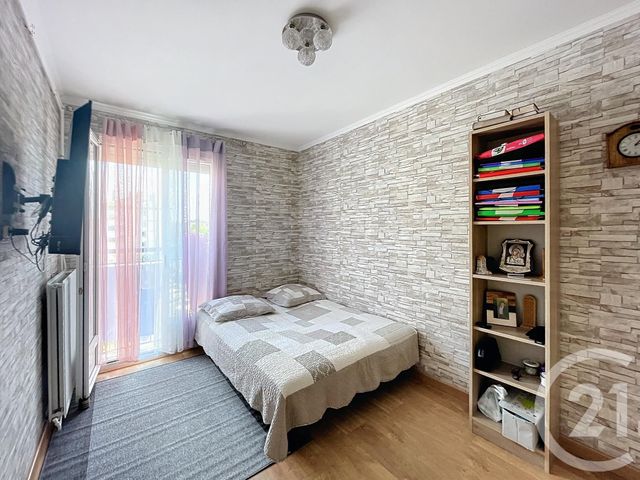 Appartement T4 à vendre - 4 pièces - 67,07 m2 - Compiegne - 60 - PICARDIE