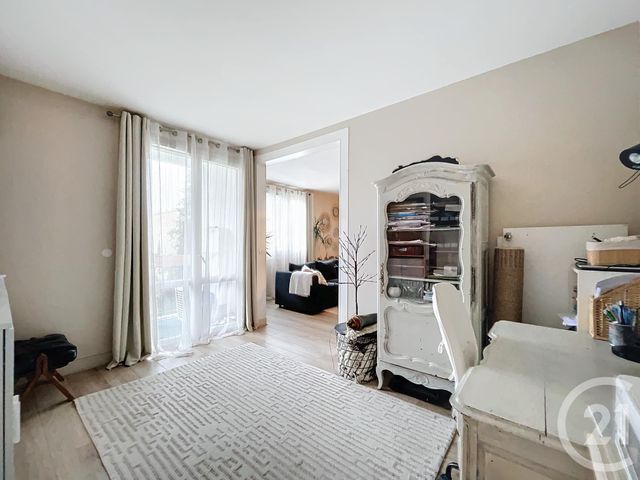 Appartement F5 &agrave; vendre - 5 pi&egrave;ces - 97,84 m2 - Compiegne - 60 - PICARDIE