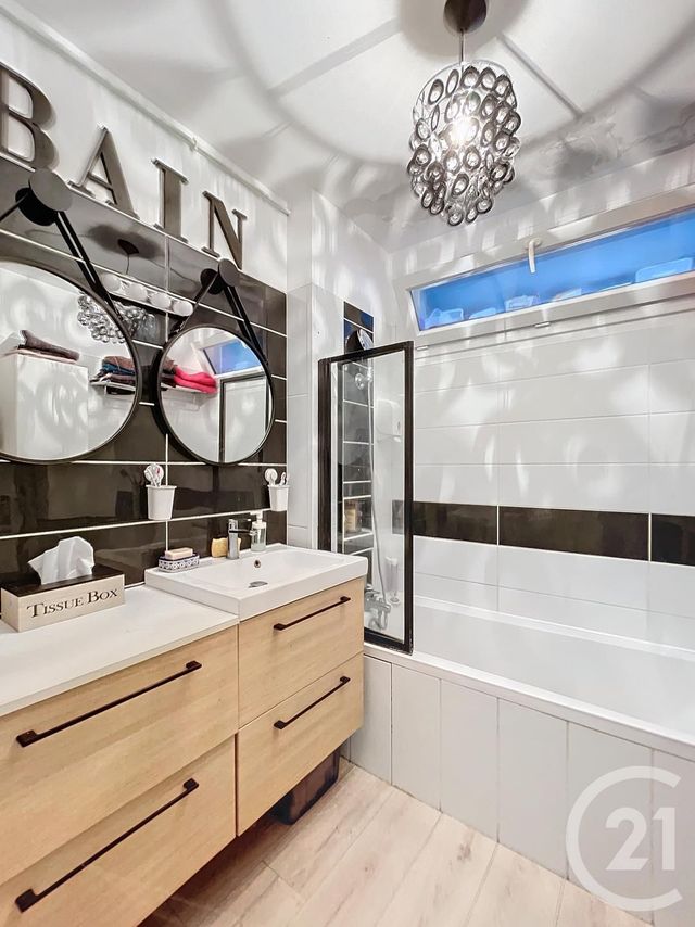 Appartement F5 &agrave; vendre - 5 pi&egrave;ces - 97,84 m2 - Compiegne - 60 - PICARDIE