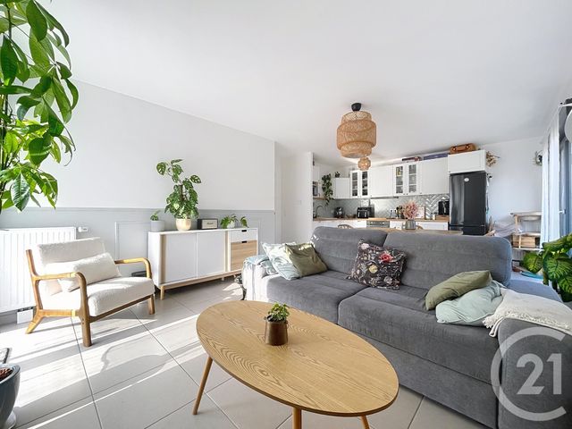 Appartement T3 à vendre - 3 pièces - 64,84 m2 - Compiegne - 60 - PICARDIE