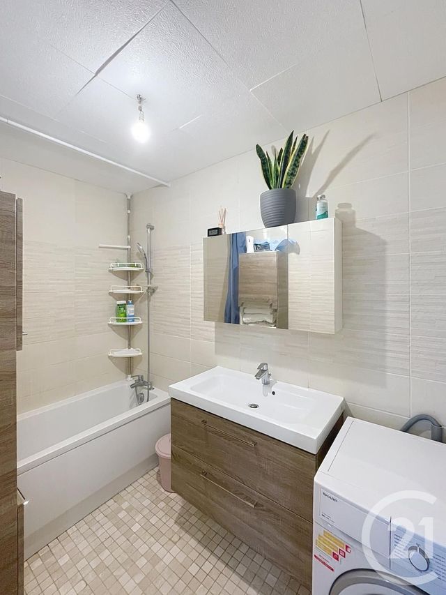 Appartement à vendre - 3 pièces - 57,88 m2 - Compiegne - 60 - PICARDIE