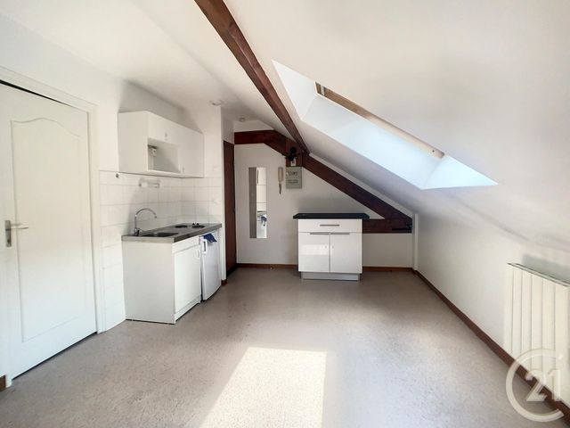 Appartement F2 à louer - 2 pièces - 20,63 m2 - Compiegne - 60 - PICARDIE