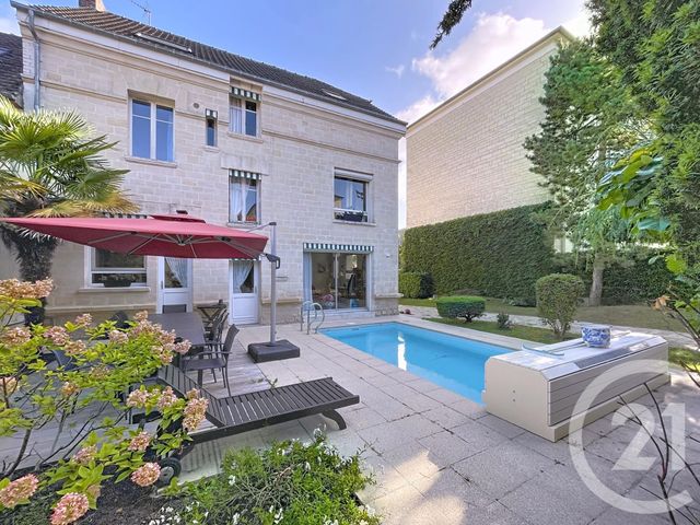 Maison à vendre - 8 pièces - 198 m2 - Compiegne - 60 - PICARDIE