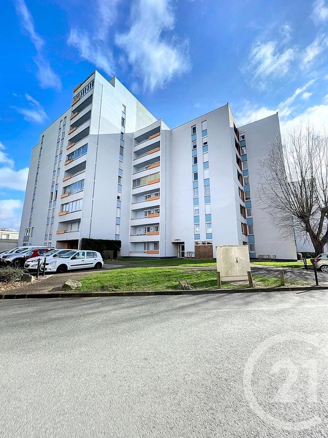 Appartement T4 à vendre - 4 pièces - 82,18 m2 - Compiegne - 60 - PICARDIE