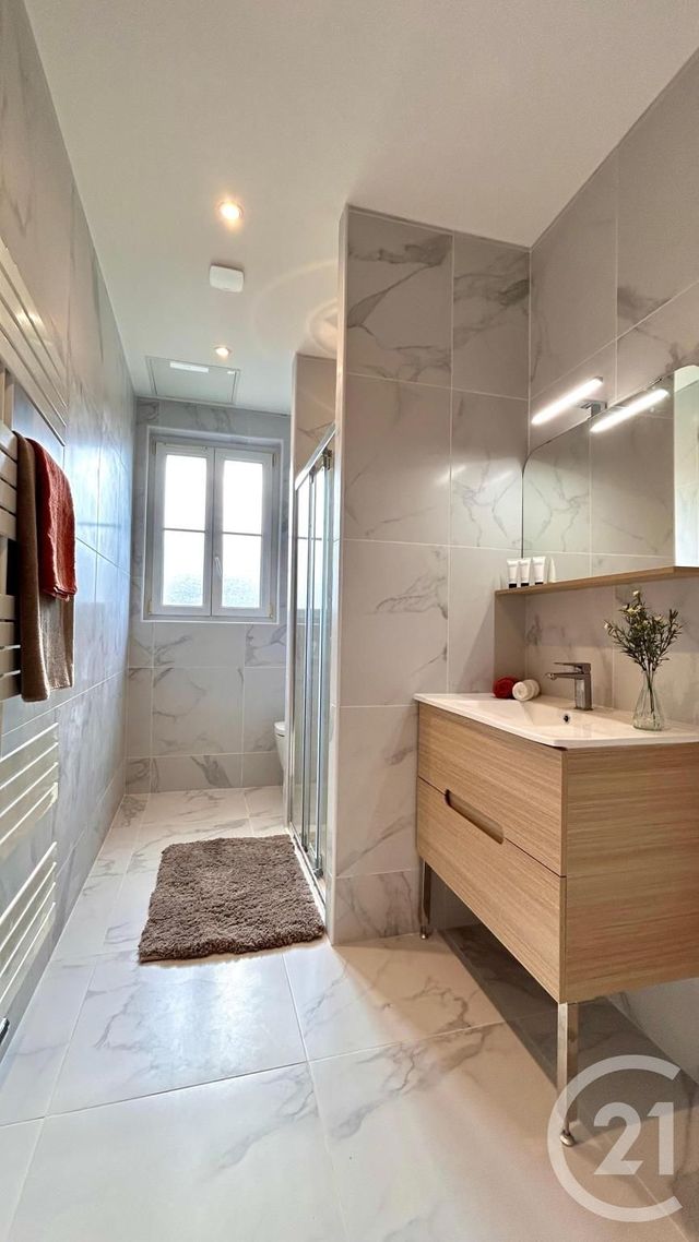 Appartement T3 à vendre - 3 pièces - 65,40 m2 - Compiegne - 60 - PICARDIE