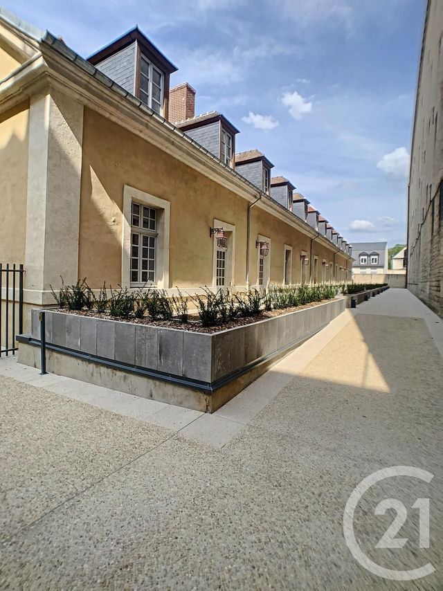 Appartement Duplex à louer - 4 pièces - 128,61 m2 - Compiegne - 60 - PICARDIE