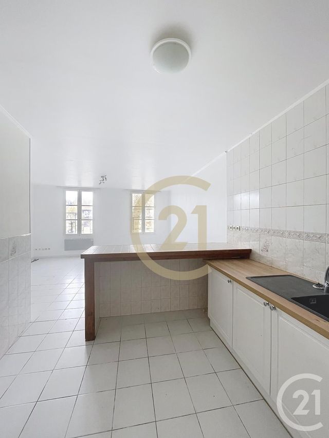 Appartement F2 à louer - 2 pièces - 49,29 m2 - Pierrefonds - 60 - PICARDIE