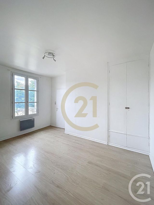 Appartement F4 à louer - 4 pièces - 71,81 m2 - Pierrefonds - 60 - PICARDIE