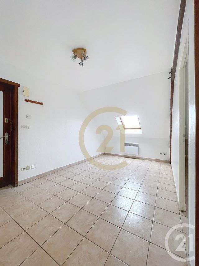 Appartement F3 à louer - 3 pièces - 41,44 m2 - Pierrefonds - 60 - PICARDIE