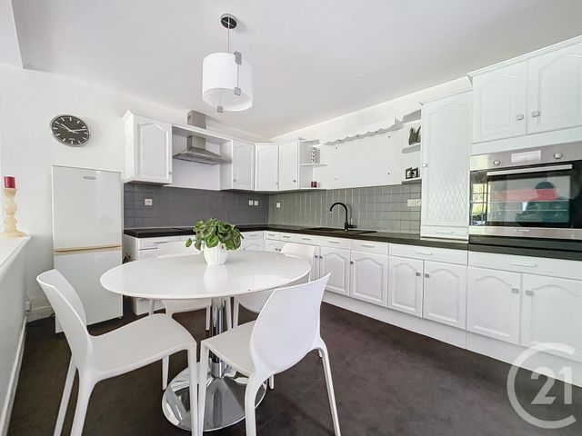 Maison à vendre - 5 pièces - 264,72 m2 - Tricot - 60 - PICARDIE