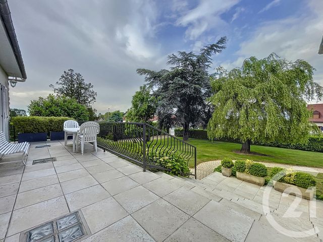 Maison à vendre - 5 pièces - 264,72 m2 - Tricot - 60 - PICARDIE