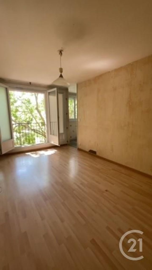 Appartement F2 à vendre - 2 pièces - 49,20 m2 - Compiegne - 60 - PICARDIE