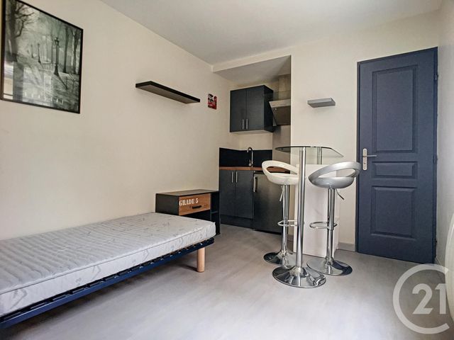 Appartement Studio à louer - 1 pièce - 14,79 m2 - Compiegne - 60 - PICARDIE