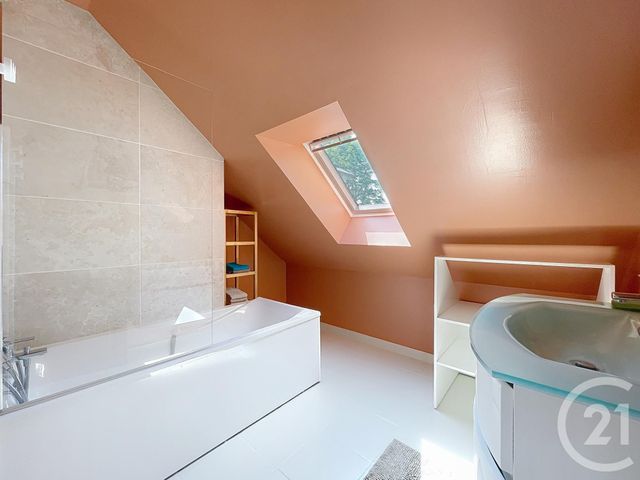 Maison à vendre - 7 pièces - 135,05 m2 - Lacroix St Ouen - 60 - PICARDIE