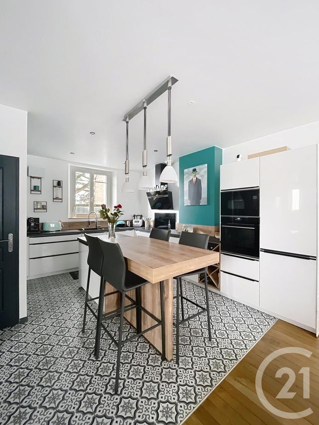 Maison à vendre - 7 pièces - 152 m2 - Compiegne - 60 - PICARDIE