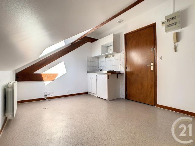 Appartement F2 à louer - 2 pièces - 20 m2 - Compiegne - 60 - PICARDIE