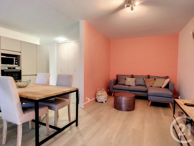 Appartement F2 à louer - 2 pièces - 45,32 m2 - Compiegne - 60 - PICARDIE