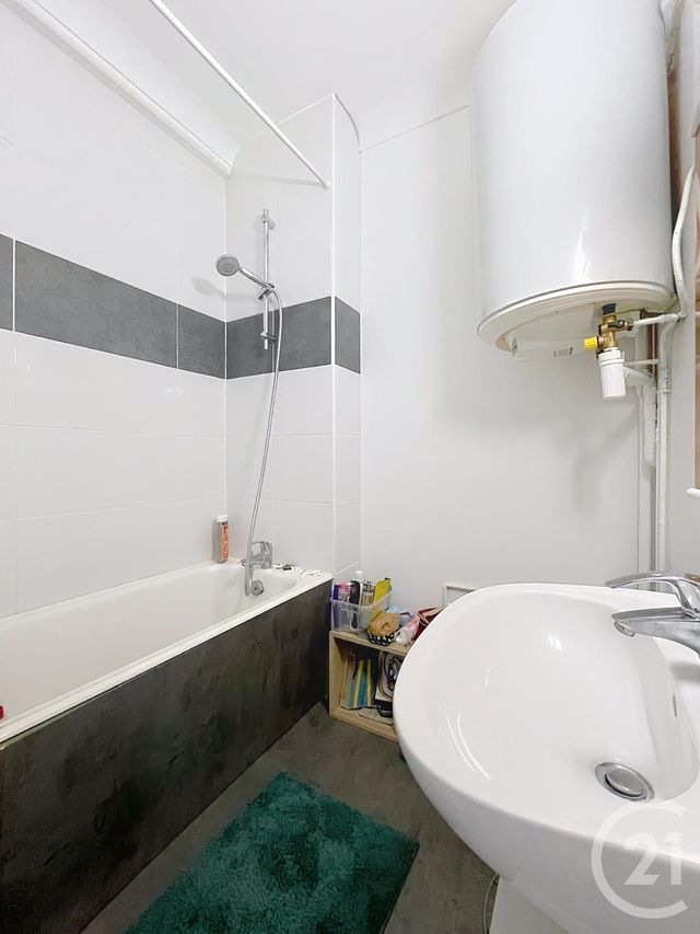 Appartement F2 &agrave; vendre - 2 pi&egrave;ces - 49 m2 - Compiegne - 60 - PICARDIE