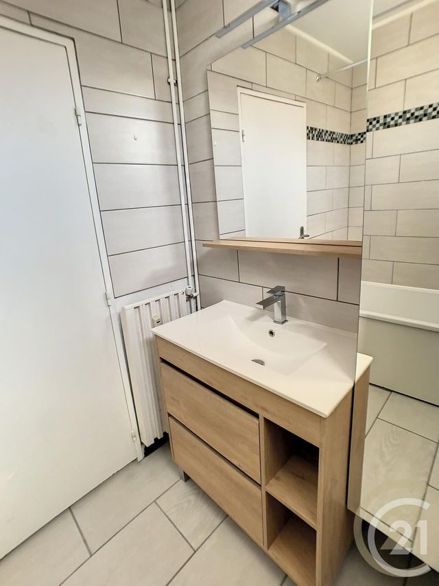Appartement F3 à louer - 3 pièces - 62,66 m2 - Margny Les Compiegne - 60 - PICARDIE