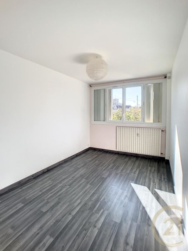 Appartement F3 à louer - 3 pièces - 62,66 m2 - Margny Les Compiegne - 60 - PICARDIE