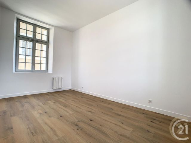 Appartement F2 à louer - 2 pièces - 52,14 m2 - Compiegne - 60 - PICARDIE