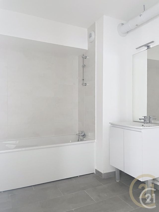 Appartement F3 à vendre - 3 pièces - 57,23 m2 - Compiegne - 60 - PICARDIE