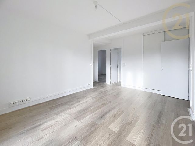 Appartement F3 &agrave; louer - 3 pi&egrave;ces - 52,45 m2 - Bethisy St Pierre - 60 - PICARDIE