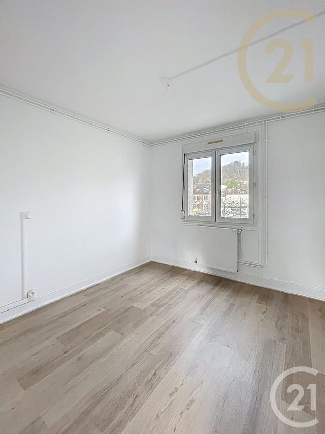 Appartement F3 &agrave; louer - 3 pi&egrave;ces - 52,45 m2 - Bethisy St Pierre - 60 - PICARDIE