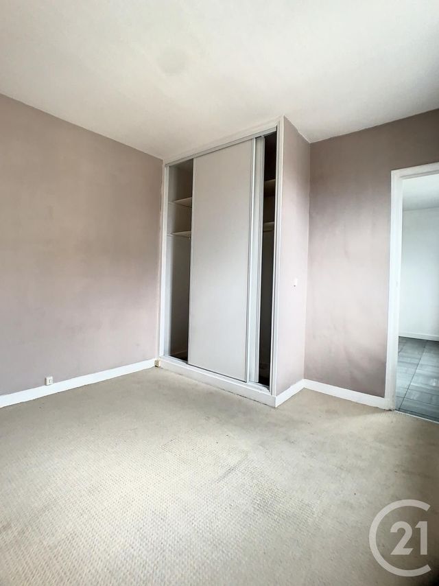 Afficher la photo en grand Appartement T2 à louer - 2 pièces - 42,18 m2 - Compiegne - 60 - PICARDIE