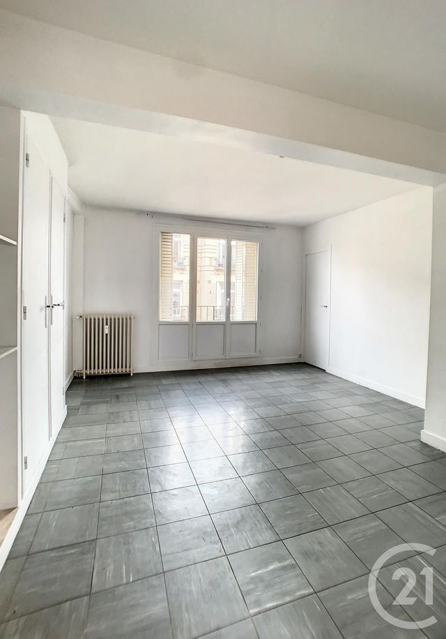 Afficher la photo en grand Appartement T2 à louer - 2 pièces - 42,18 m2 - Compiegne - 60 - PICARDIE