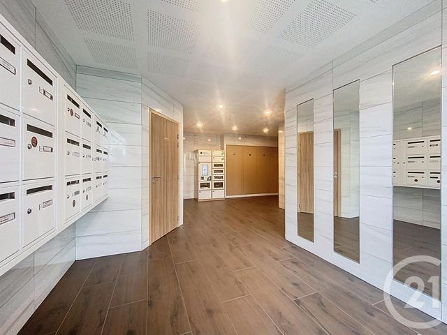 Appartement F3 à vendre - 3 pièces - 71,91 m2 - Margny Les Compiegne - 60 - PICARDIE