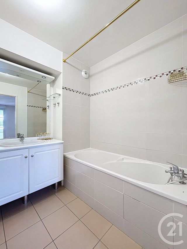 Afficher la photo en grand Appartement T2 à vendre - 2 pièces - 49,34 m2 - Compiegne - 60 - PICARDIE