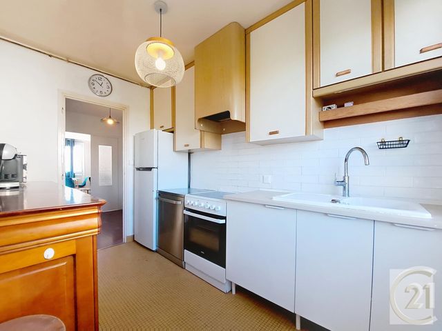 Appartement F4 à louer - 4 pièces - 84 m2 - Compiegne - 60 - PICARDIE