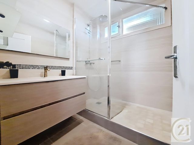 Appartement F4 à louer - 4 pièces - 84 m2 - Compiegne - 60 - PICARDIE