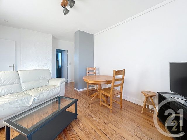 Appartement F3 &agrave; louer - 3 pi&egrave;ces - 54,50 m2 - Compiegne - 60 - PICARDIE