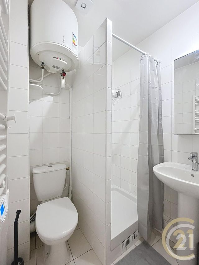 Appartement F1 &agrave; louer - 1 pi&egrave;ce - 20,23 m2 - Compiegne - 60 - PICARDIE