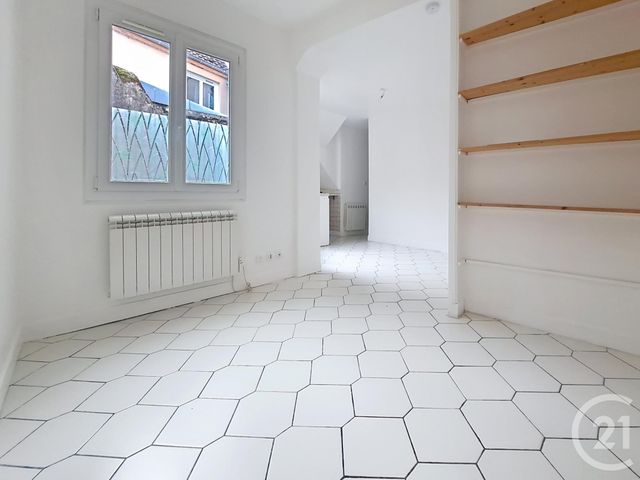Appartement F1 à louer - 1 pièce - 18,58 m2 - Compiegne - 60 - PICARDIE