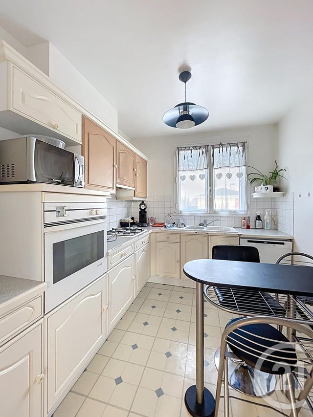 Appartement T4 &agrave; vendre - 4 pi&egrave;ces - 72 m2 - Compiegne - 60 - PICARDIE