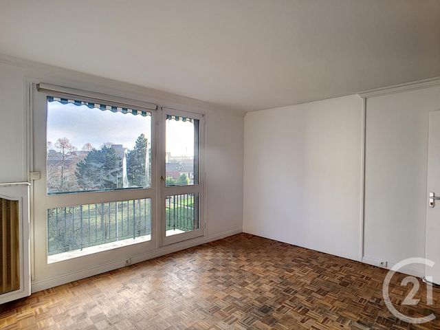 Appartement T4 à vendre - 4 pièces - 72 m2 - Compiegne - 60 - PICARDIE