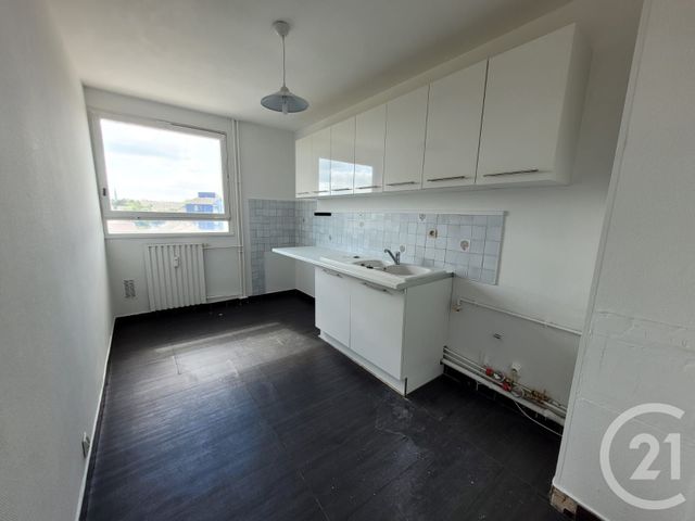 Appartement F5 à vendre - 5 pièces - 97,94 m2 - Compiegne - 60 - PICARDIE