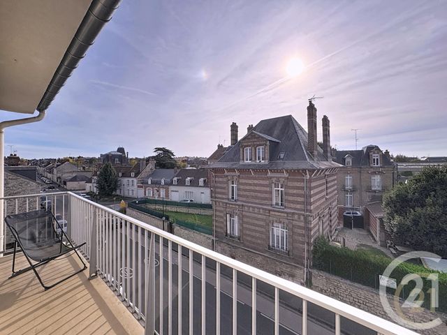 Afficher la photo en grand Appartement F3 à vendre - 3 pièces - 70 m2 - Compiegne - 60 - PICARDIE